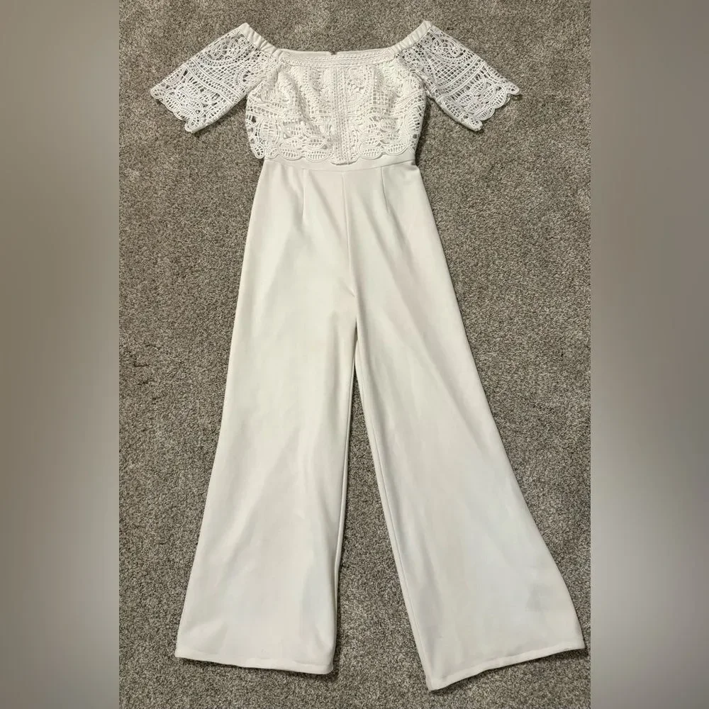 Antonio Melani Wide Leg Lace Jumpsuit | Size 2 | White